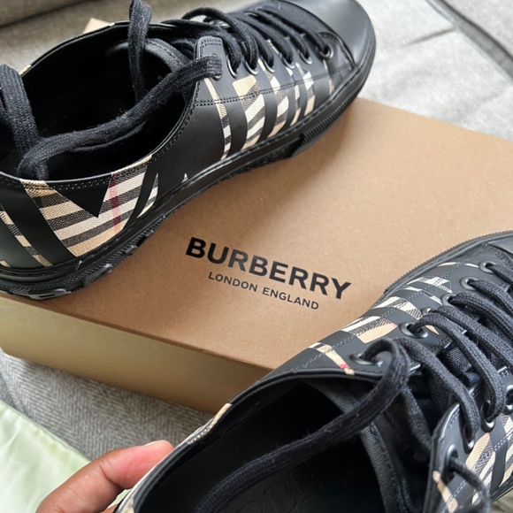 Men’s Burberry Jack M low - Picture 12 of 12
